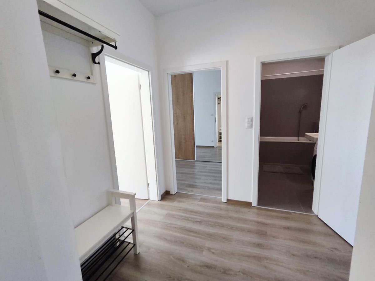 Schanz - Quietly Oriented - Private Parking - Balcony Bratislava Exterior photo